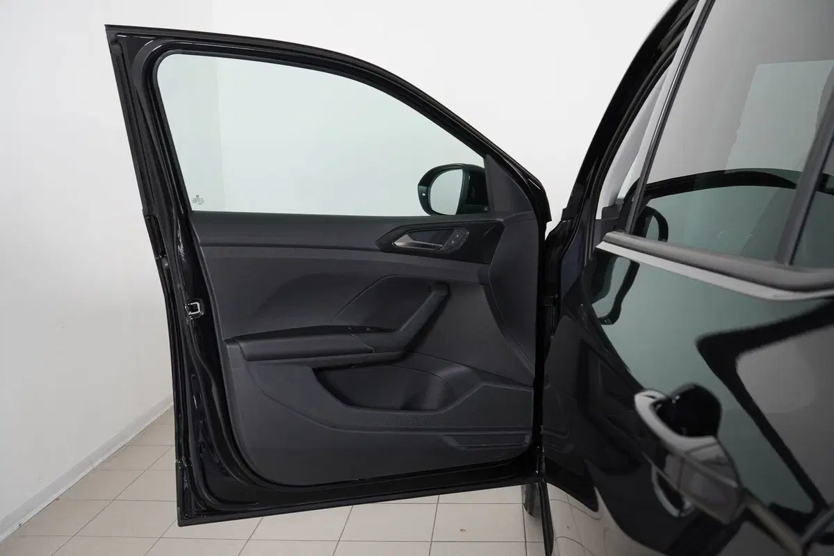 Volkswagen T-Cross nuova a Perugia (14)