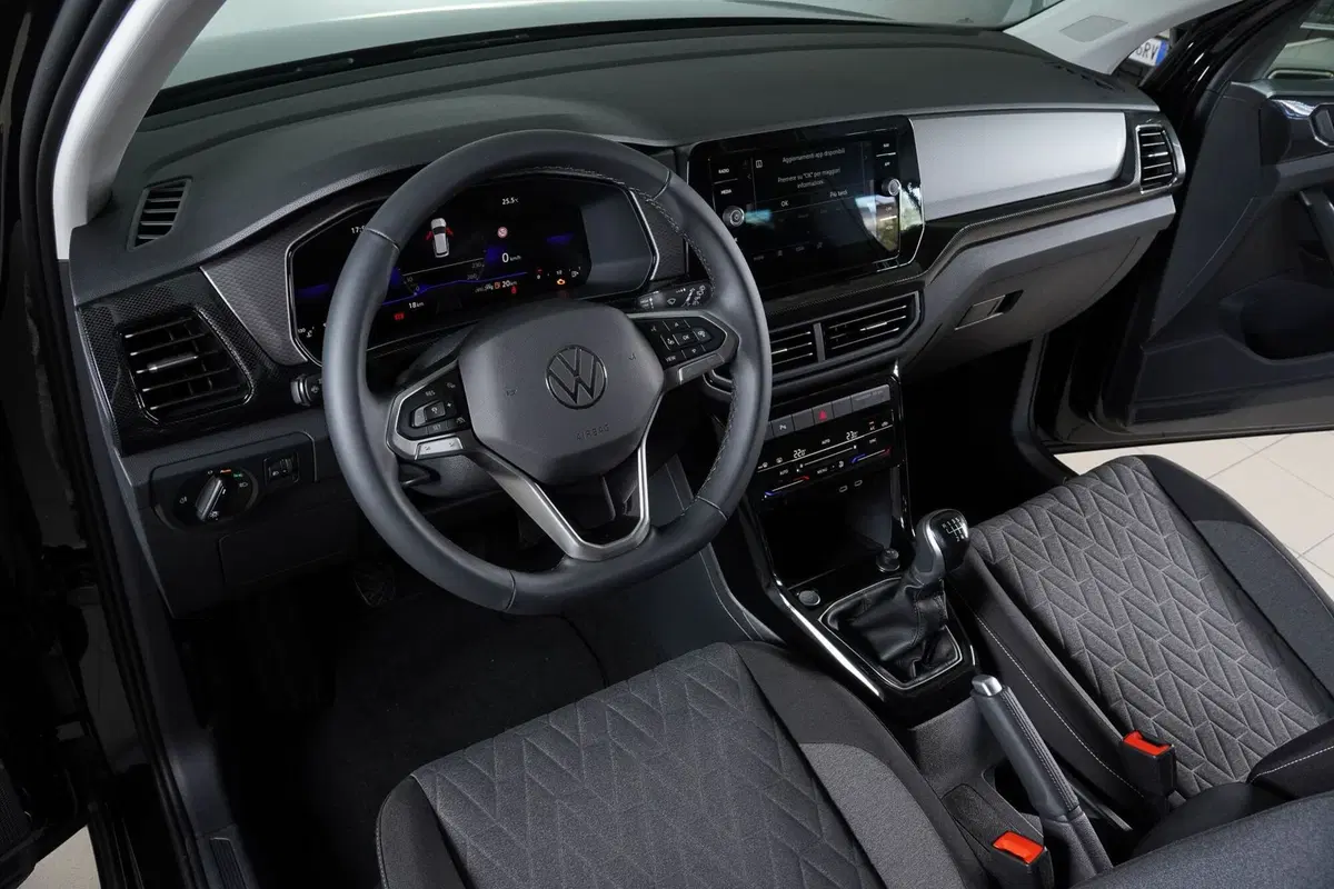 Volkswagen T-Cross nuova a Perugia (15)