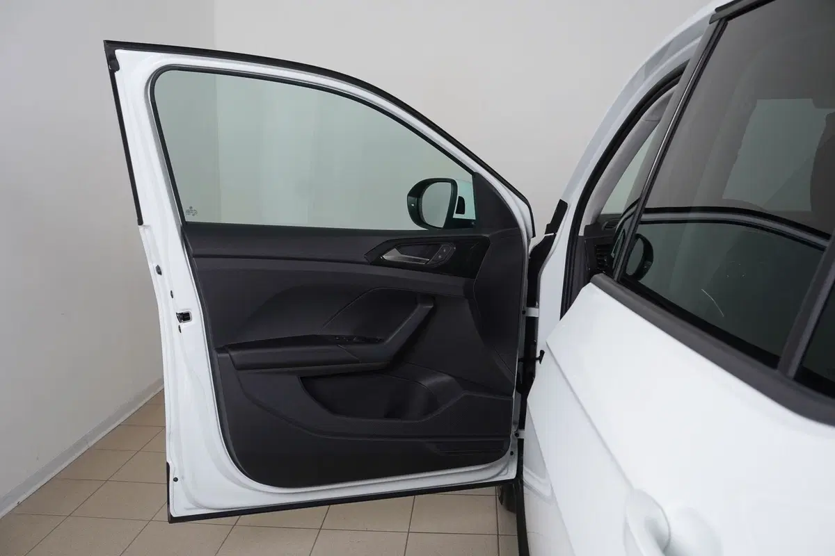Volkswagen T-Cross nuova a Perugia (14)