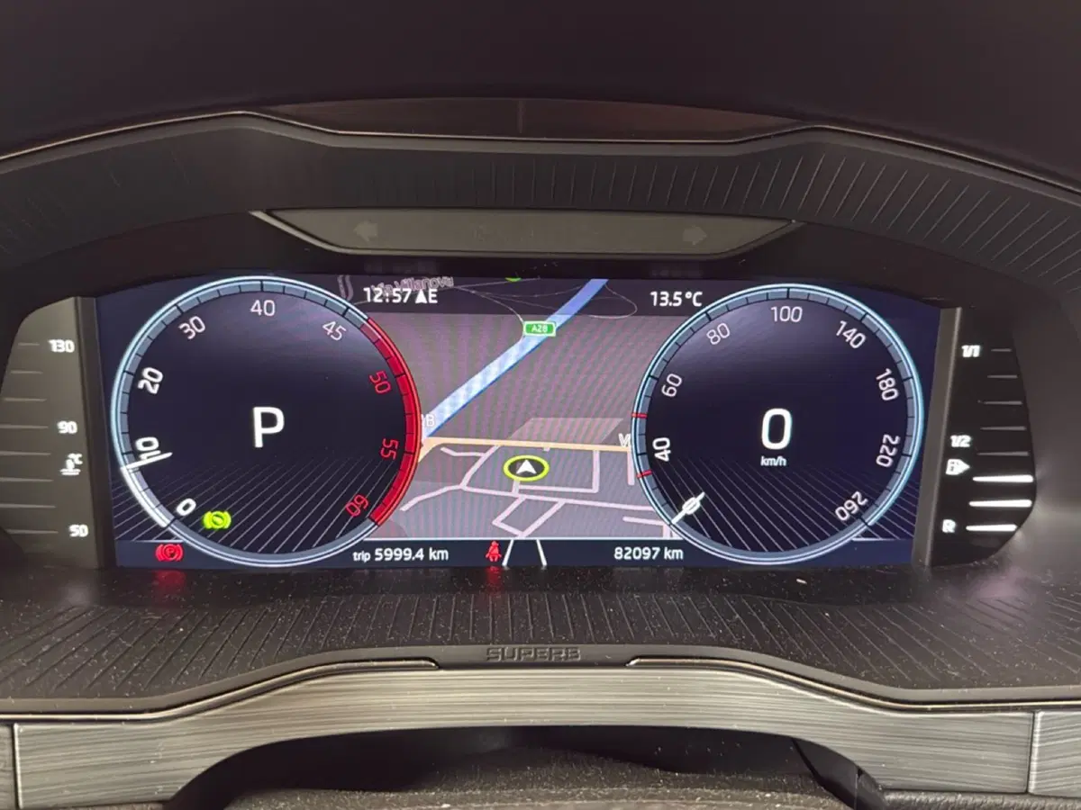 Skoda Superb Station Wagon usata a Pordenone (17)