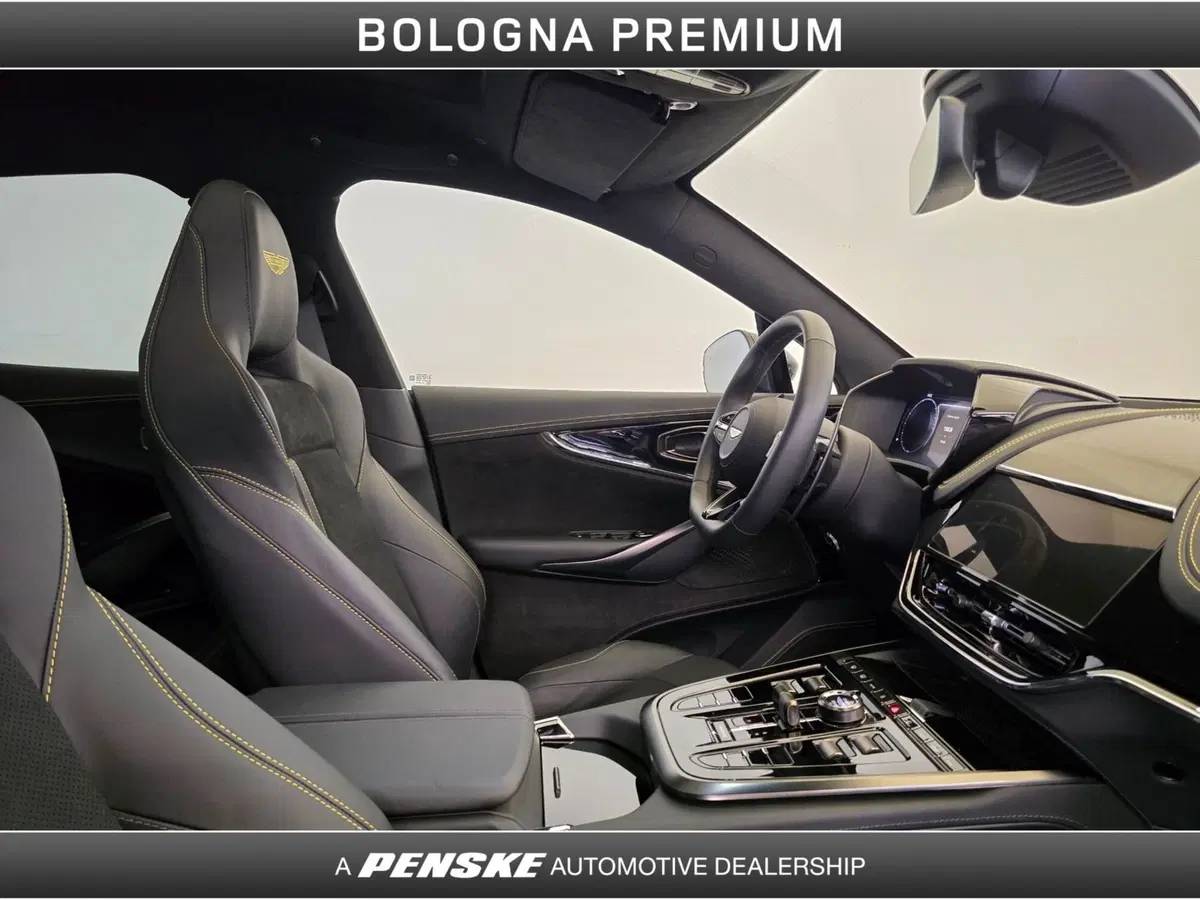 Aston Martin DBX usata a Bologna (3)