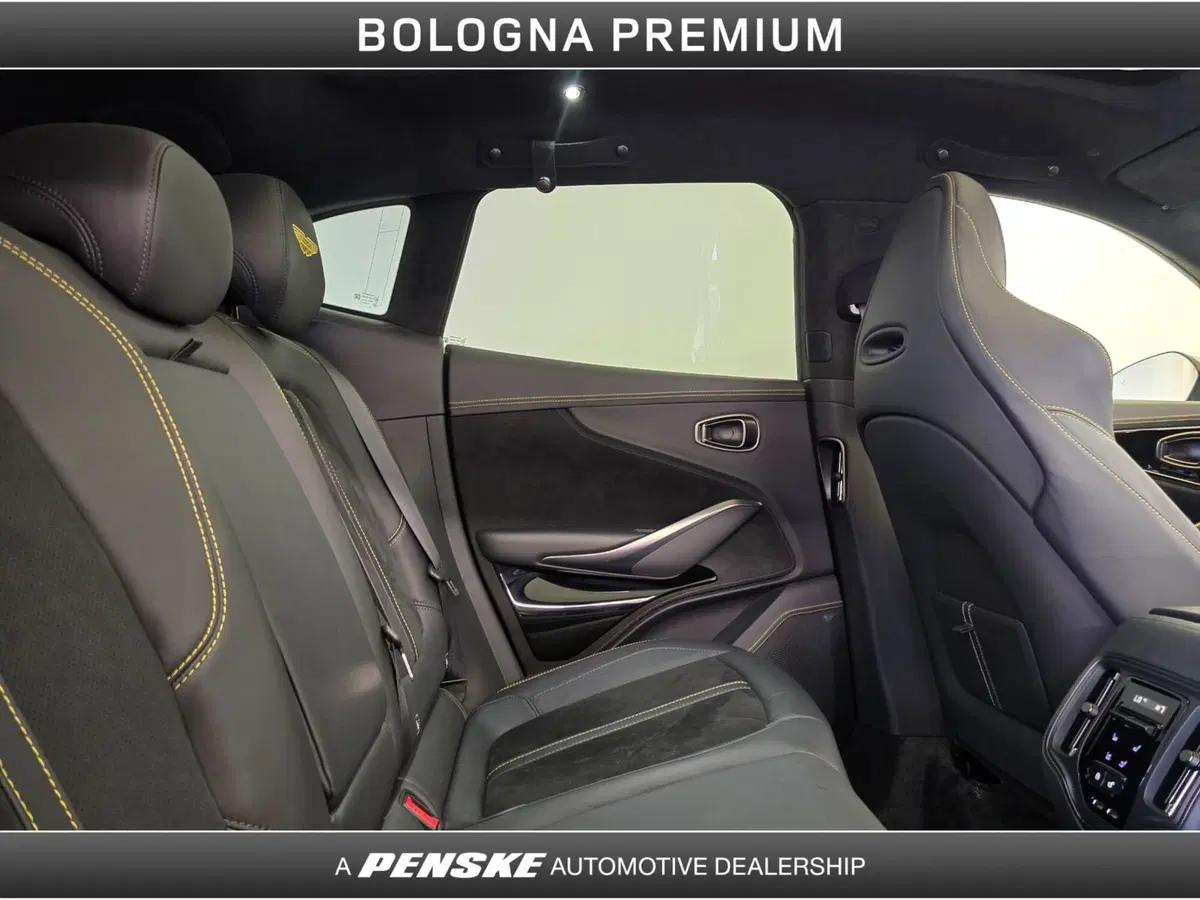 Aston Martin DBX usata a Bologna (5)