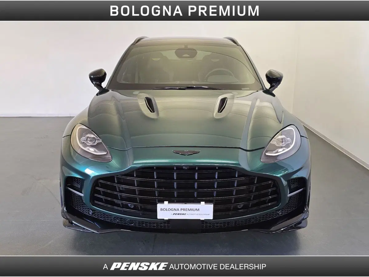 Aston Martin DBX usata a Bologna (8)