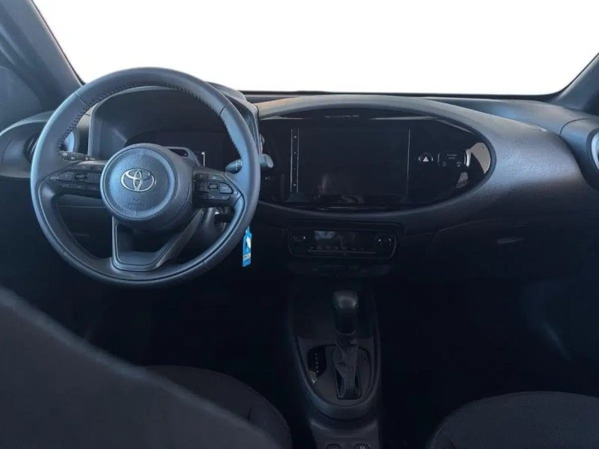 Toyota Aygo X nuova a Perugia (13)