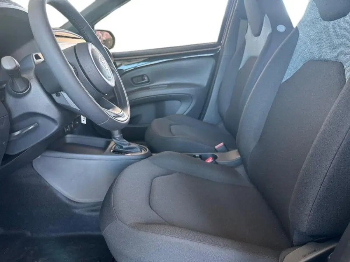 Toyota Aygo X nuova a Perugia (15)