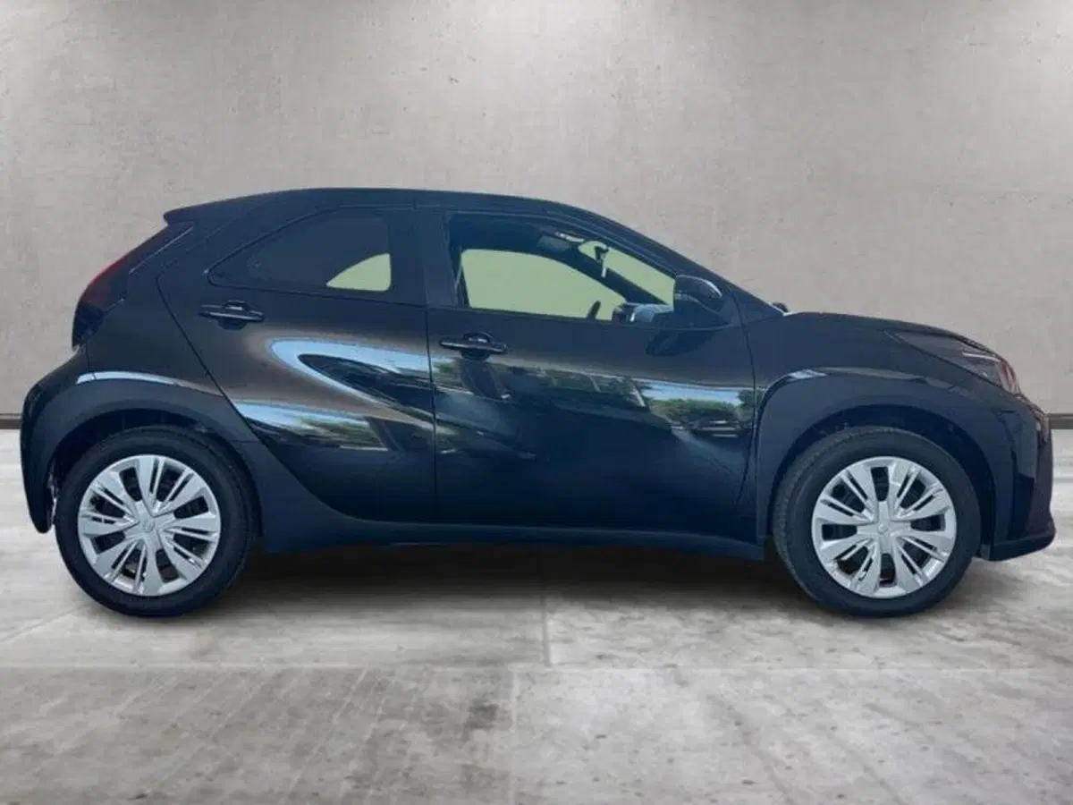 Toyota Aygo X nuova a Perugia (3)