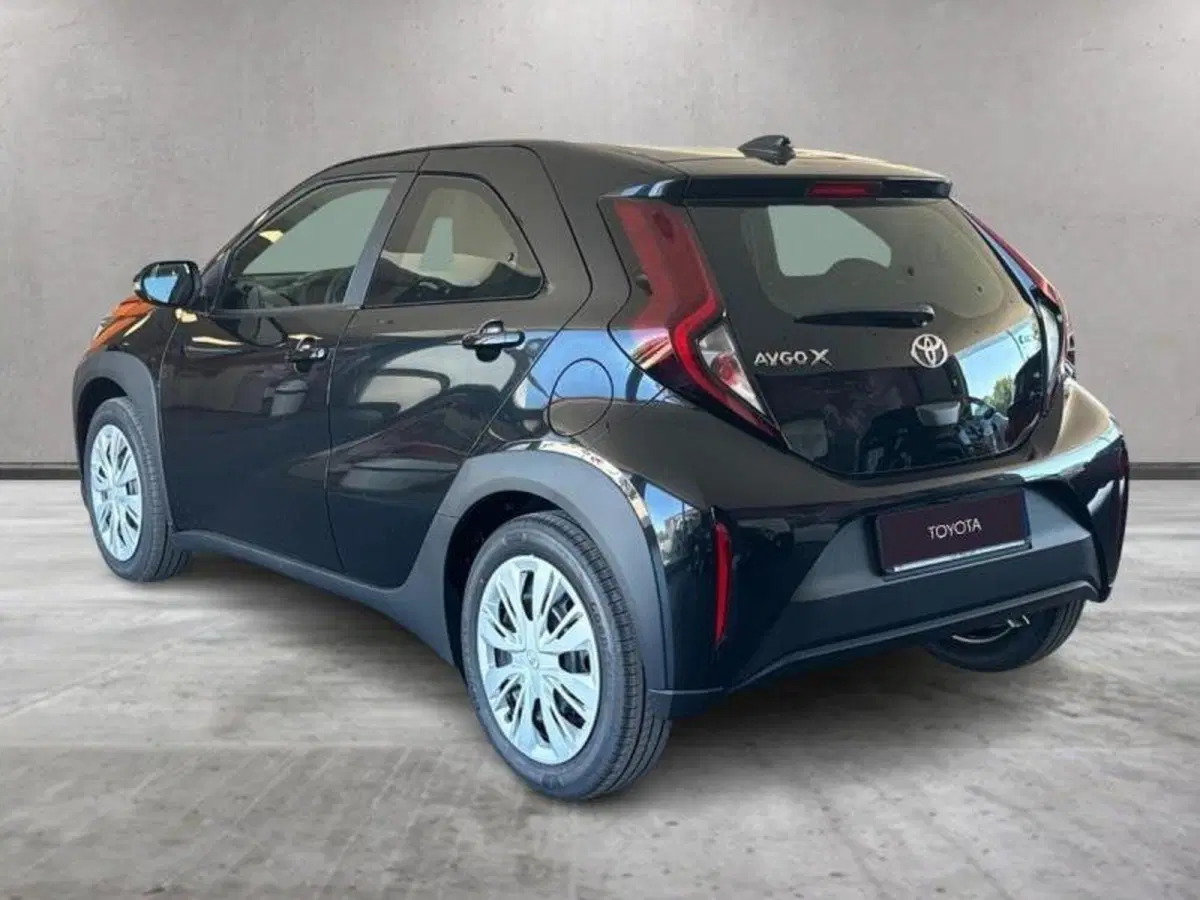 Toyota Aygo X nuova a Perugia (4)