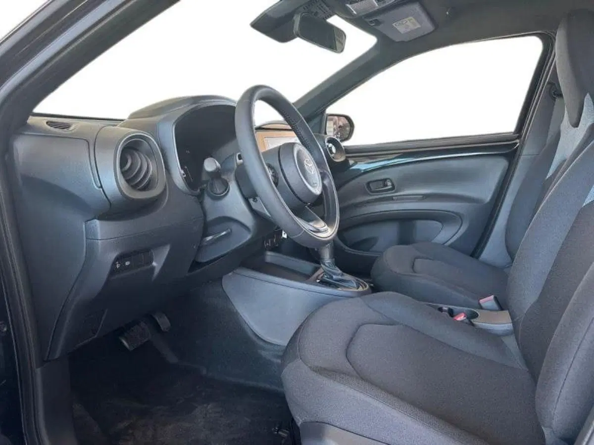 Toyota Aygo X nuova a Perugia (6)