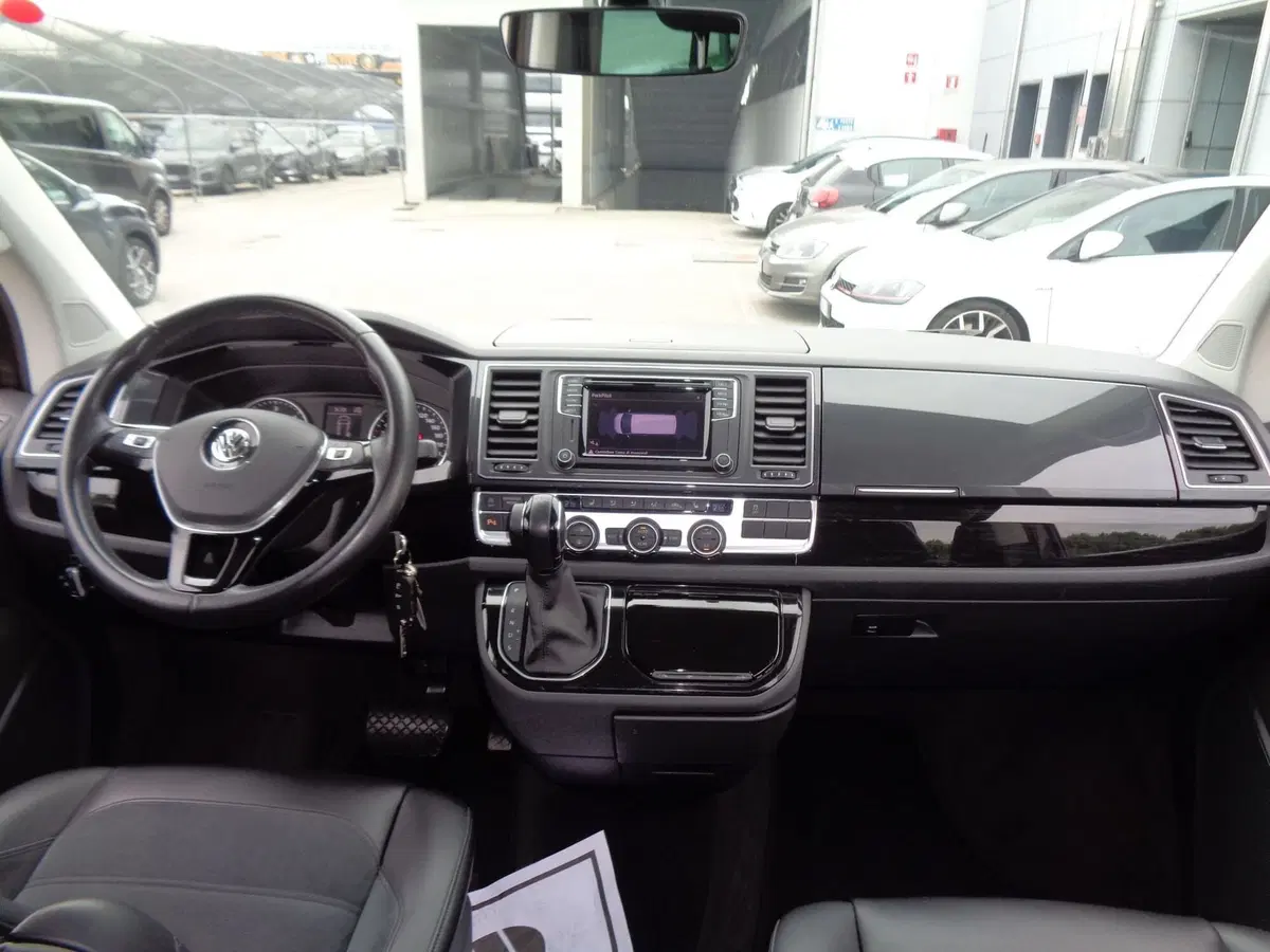 Volkswagen Multivan usata a Treviso (13)