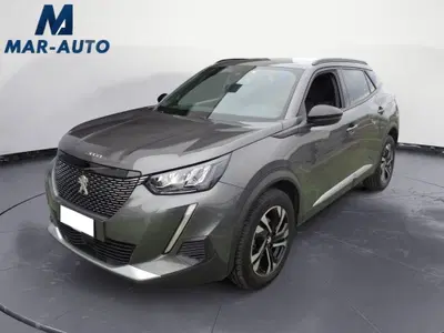 Peugeot 2008 PureTech 130 S&amp;S Allure Pack del 2023 usata a Castelfranco Veneto