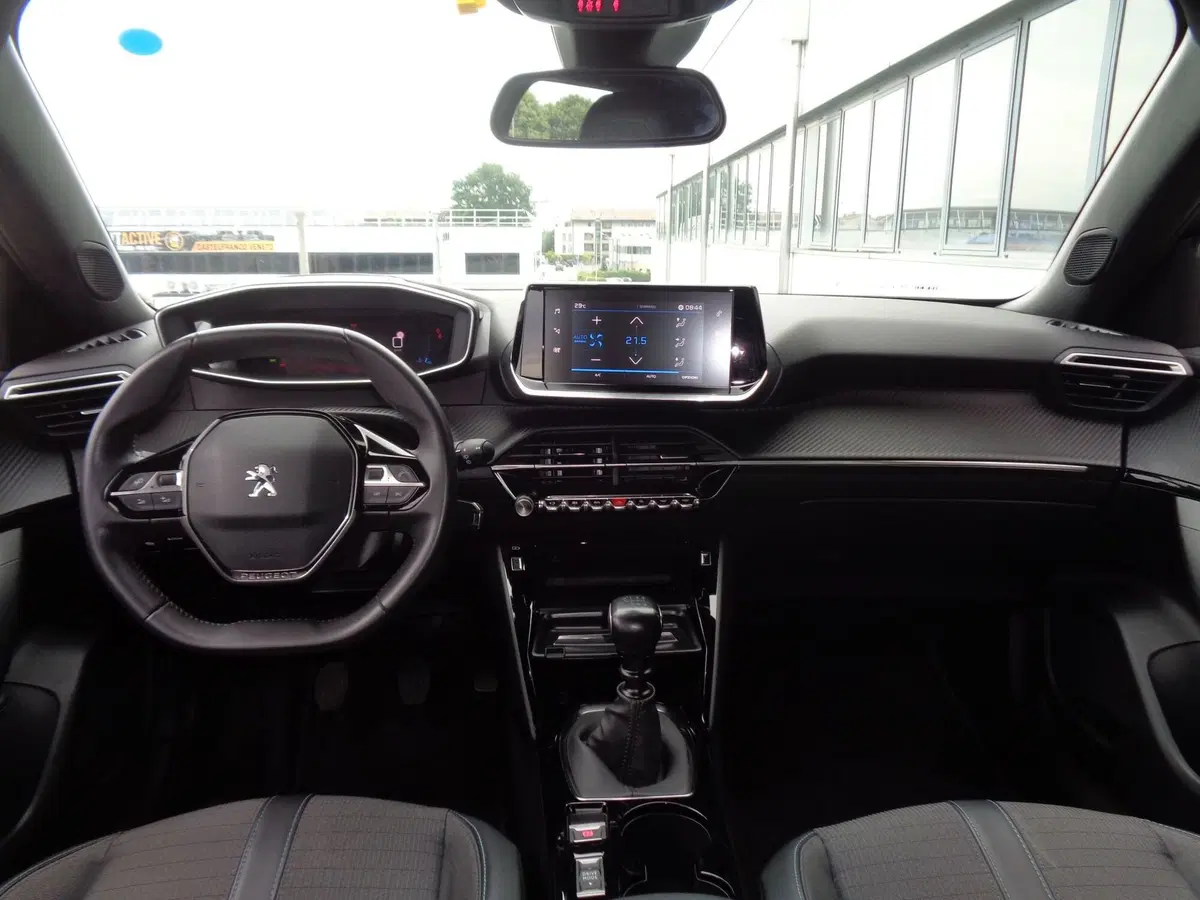 Peugeot 2008 usata a Treviso (12)