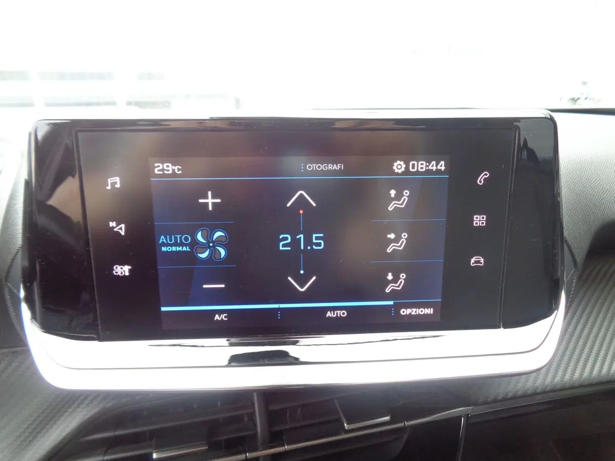 Peugeot 2008 usata a Treviso (14)