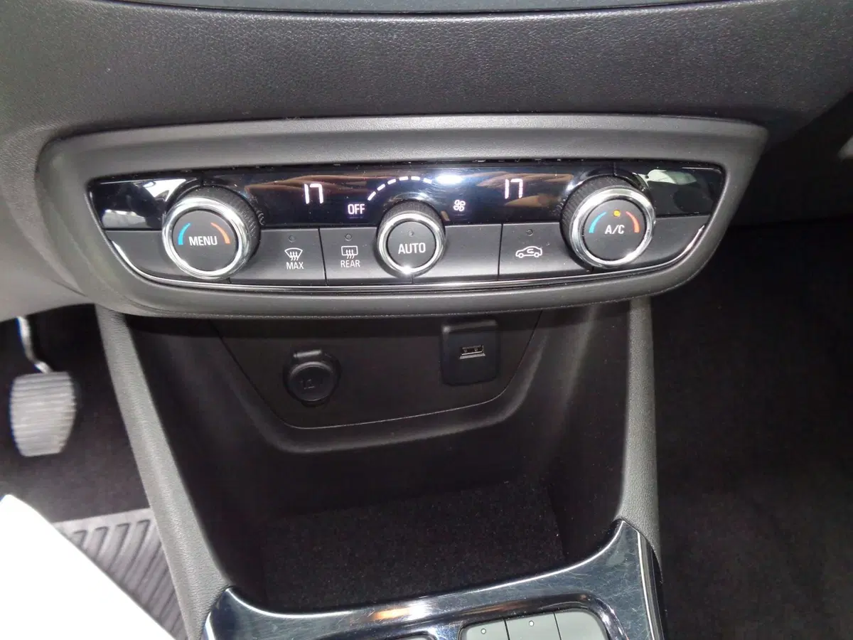 Opel Crossland usata a Treviso (15)