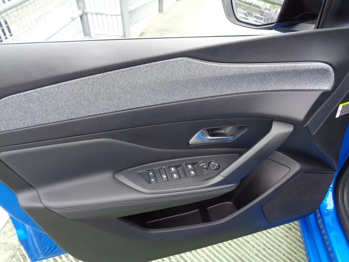 Peugeot 308 usata a Treviso (8)