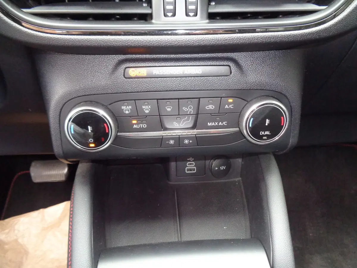 Ford Kuga usata a Treviso (17)