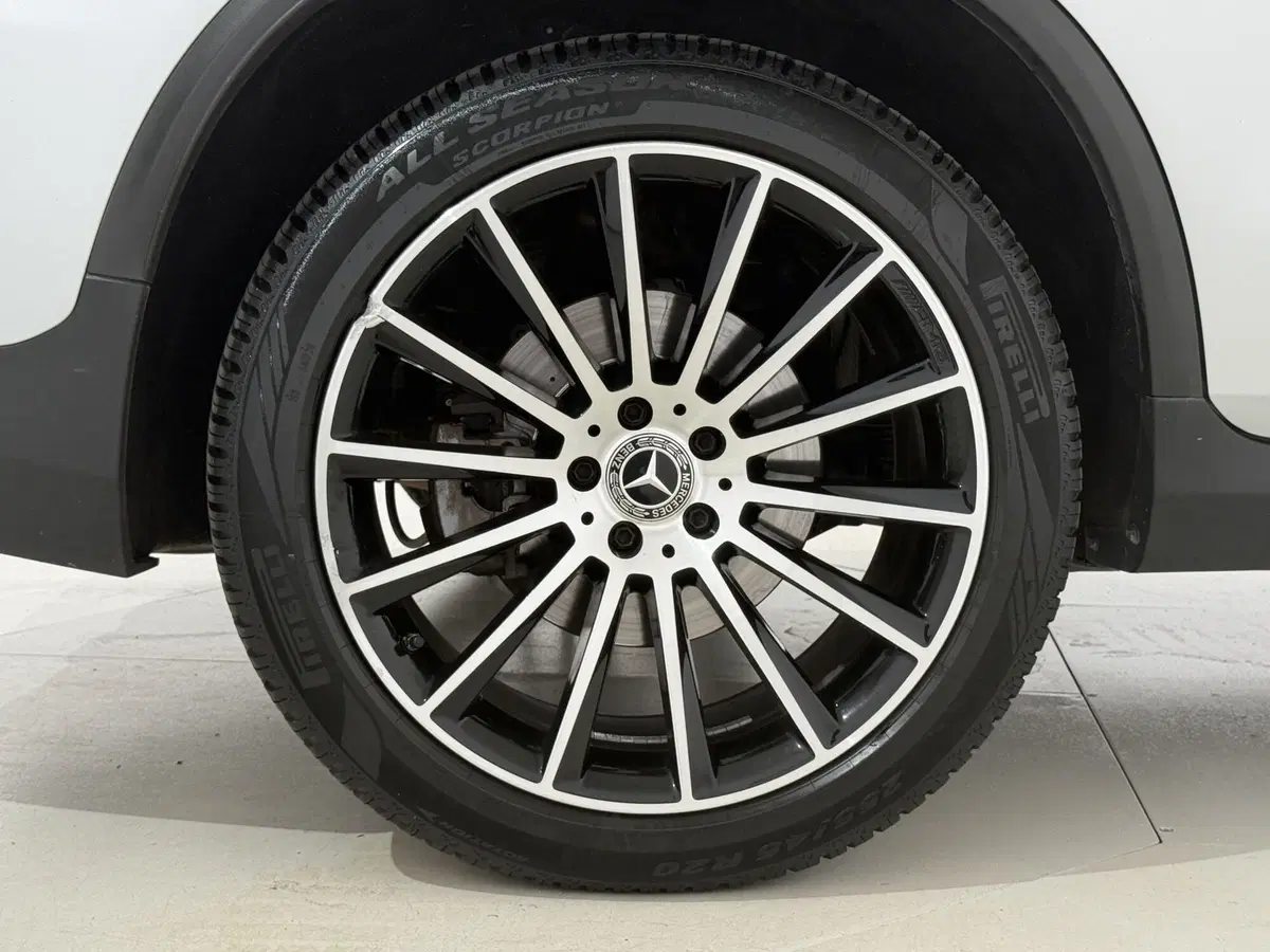 Mercedes-Benz GLC Coupé usata a Perugia (11)