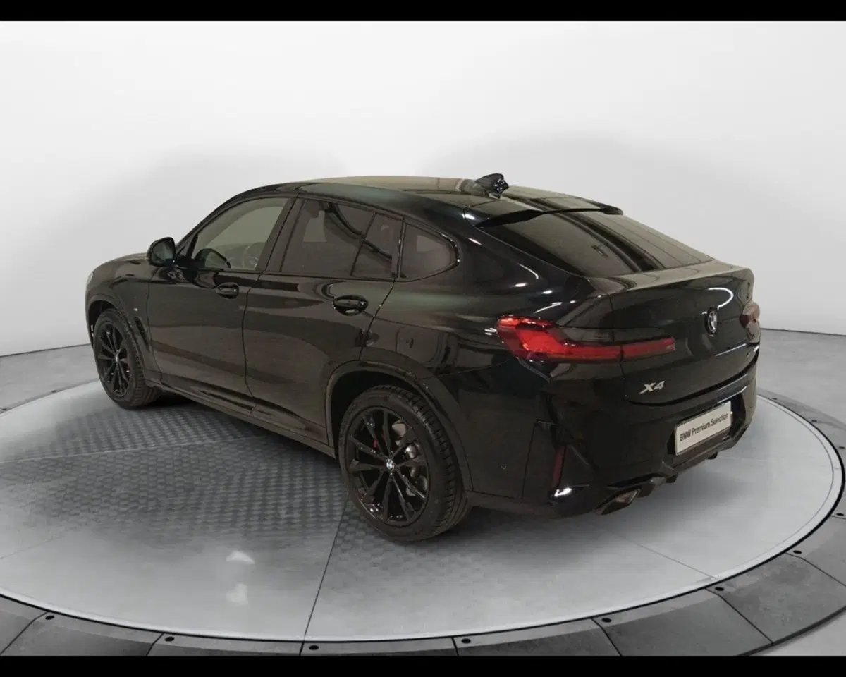 BMW X4 usata a Caserta (8)
