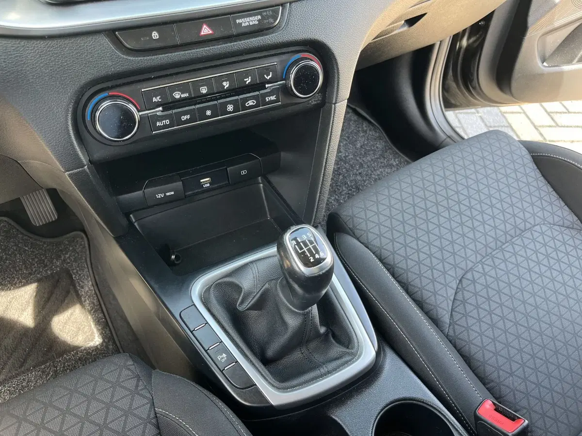 Kia Ceed Sport Wagon usata a Vercelli (13)