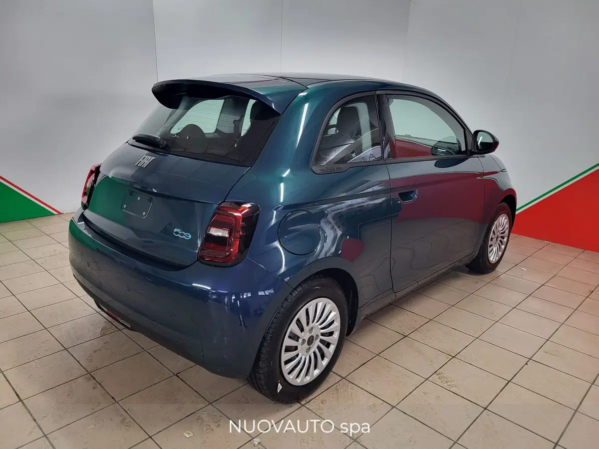 Fiat 500 Cabrio nuova a Arezzo (3)