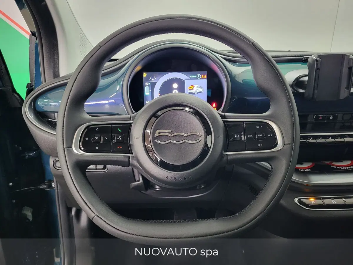 Fiat 500 Cabrio nuova a Arezzo (9)
