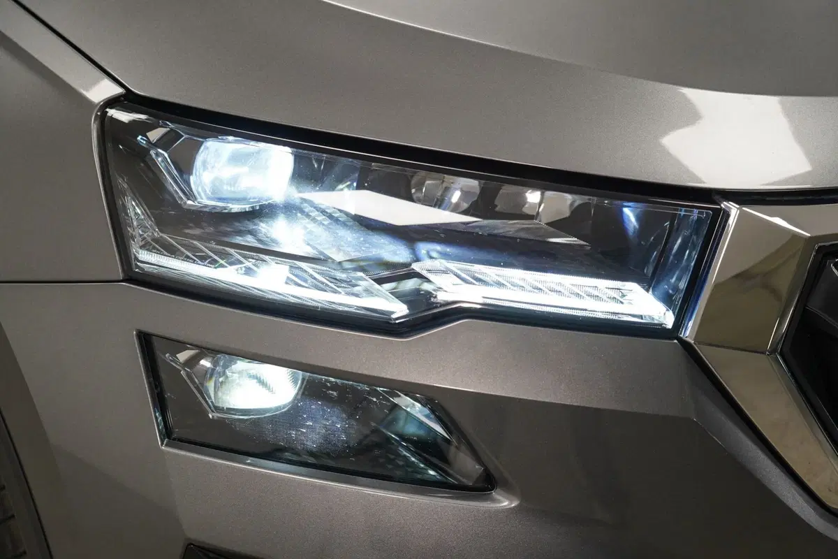 Skoda Karoq usata a Varese (8)