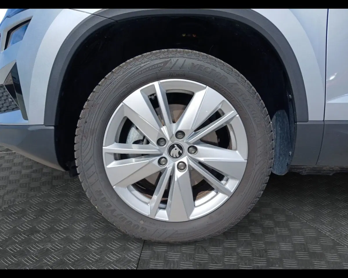 Skoda Karoq usata a Ravenna (14)