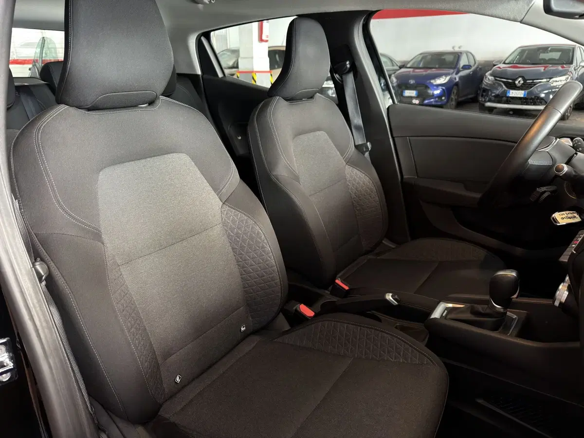Renault Clio usata a Milano (16)
