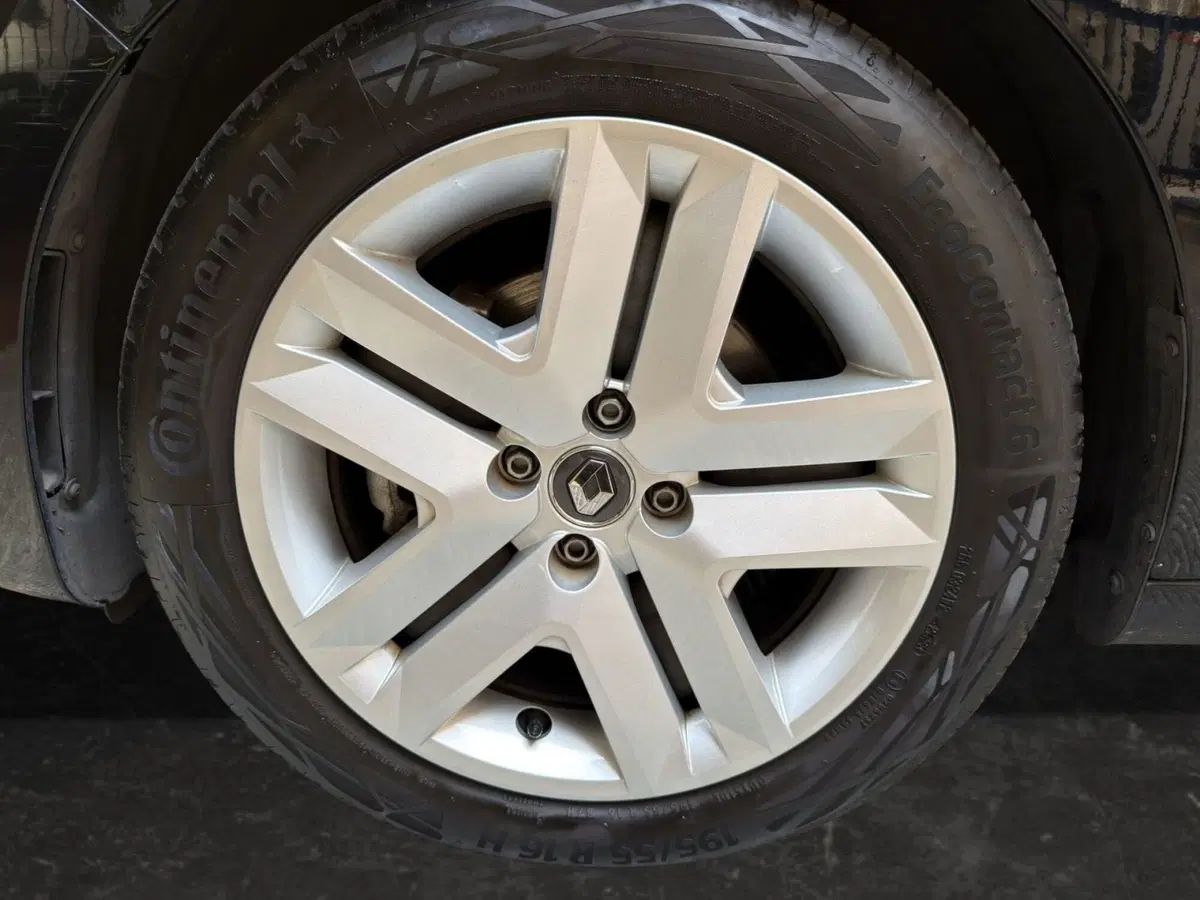 Renault Clio usata a Milano (8)