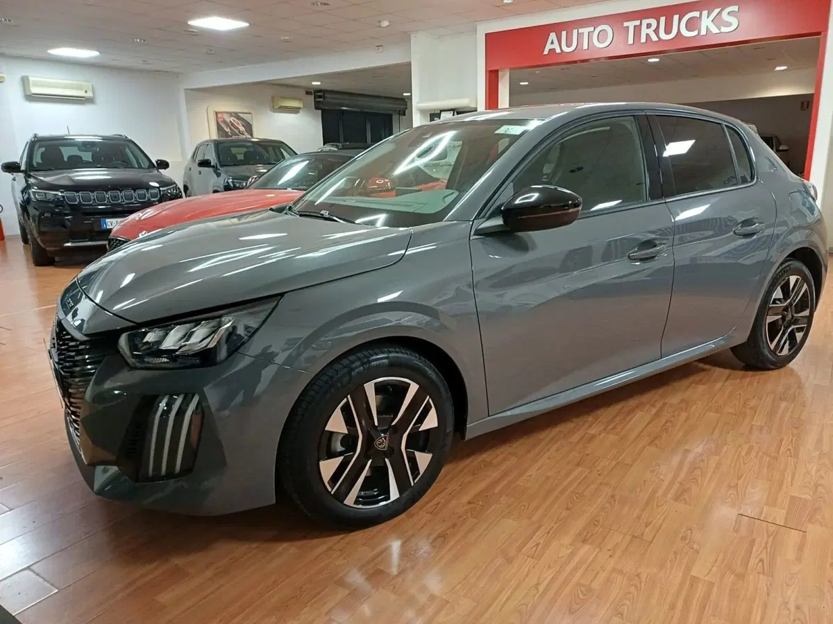 Peugeot 208 usata a Salerno