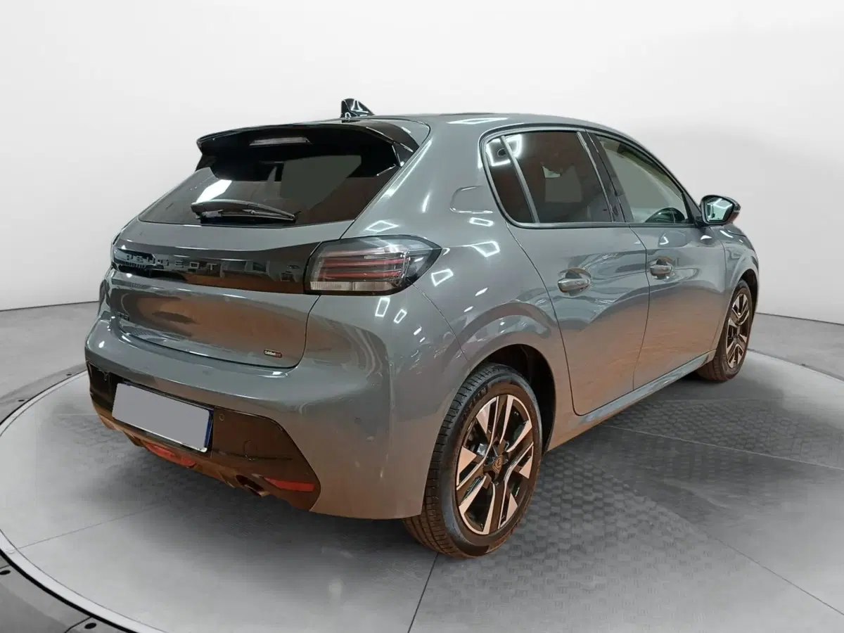 Peugeot 208 usata a Salerno (4)