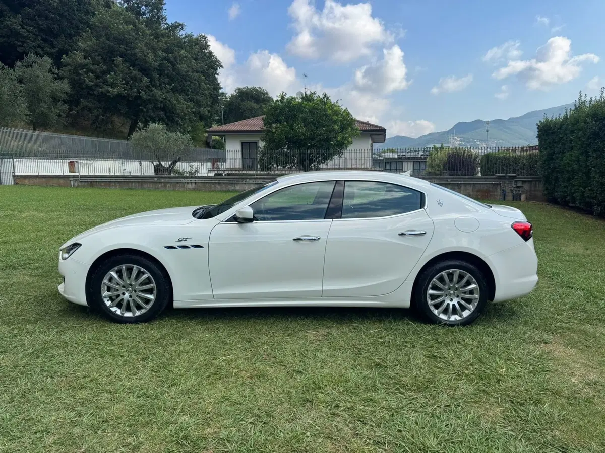 Maserati Ghibli usata a Salerno (10)