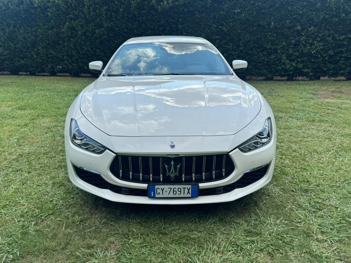 Maserati Ghibli usata a Salerno (9)