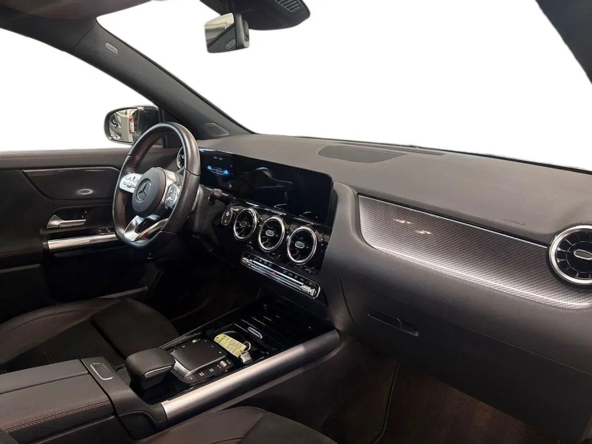 Mercedes-Benz GLA SUV usata a Prato (15)