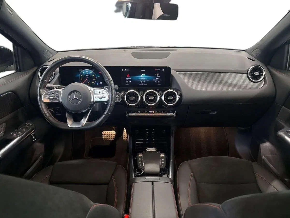 Mercedes-Benz GLA SUV usata a Prato (9)