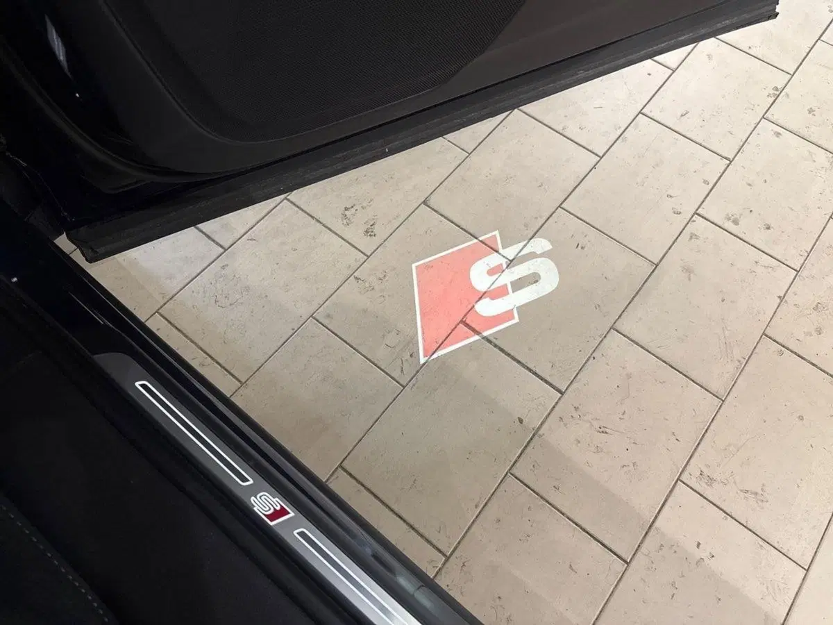 Audi Q7 usata a Prato (17)
