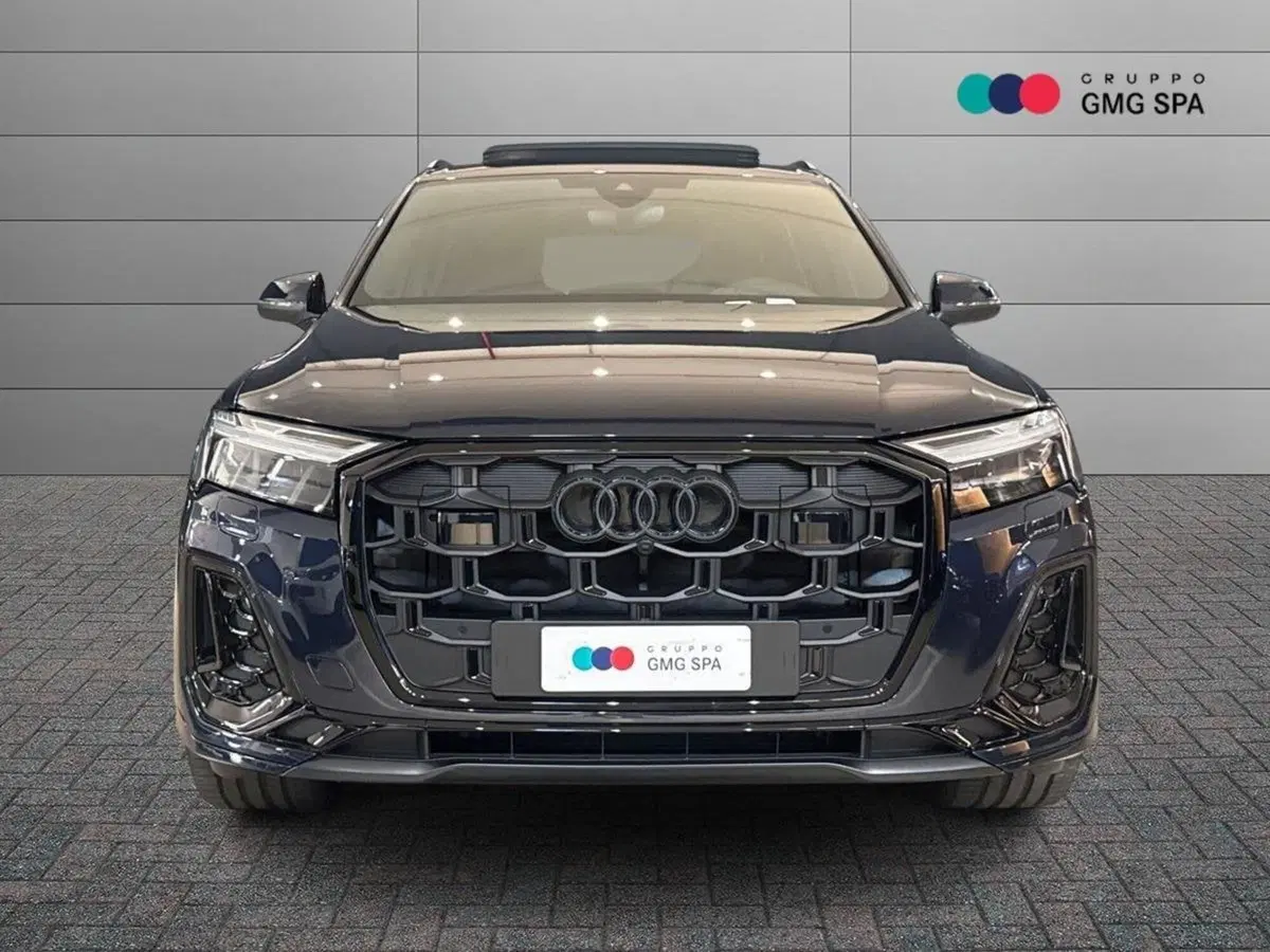 Audi Q7 usata a Prato (2)