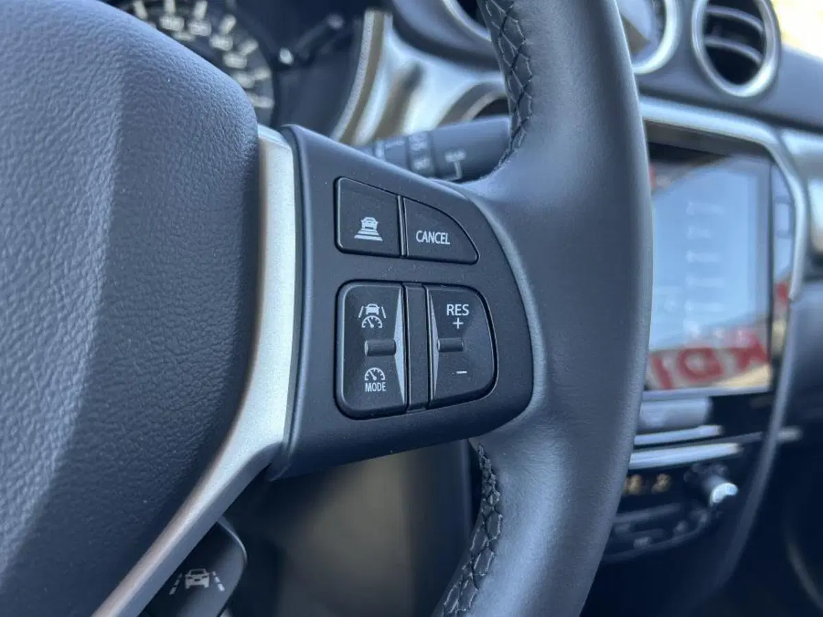 Suzuki Vitara nuova a Cuneo (19)