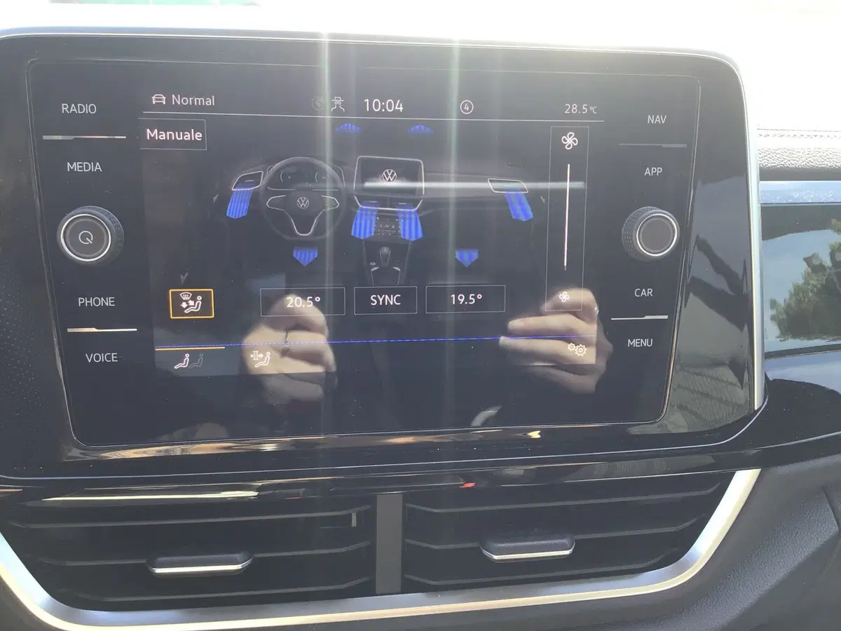 Volkswagen T-Roc usata a Genova (14)