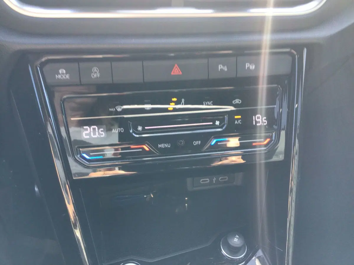 Volkswagen T-Roc usata a Genova (16)