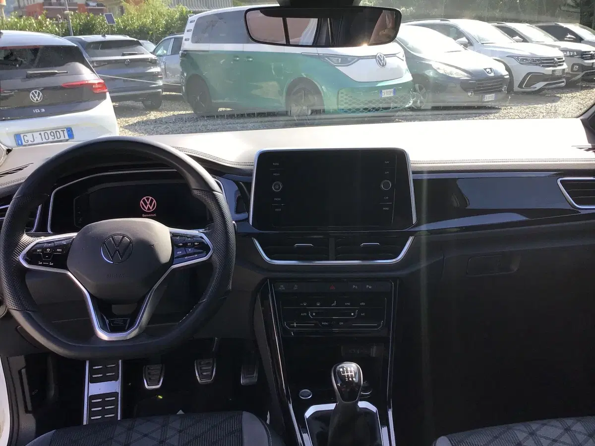 Volkswagen T-Roc usata a Genova (9)