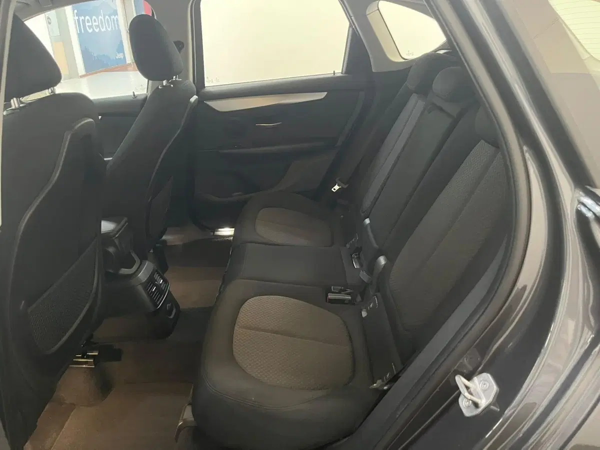 BMW Serie 2 Active Tourer usata a Lucca (12)