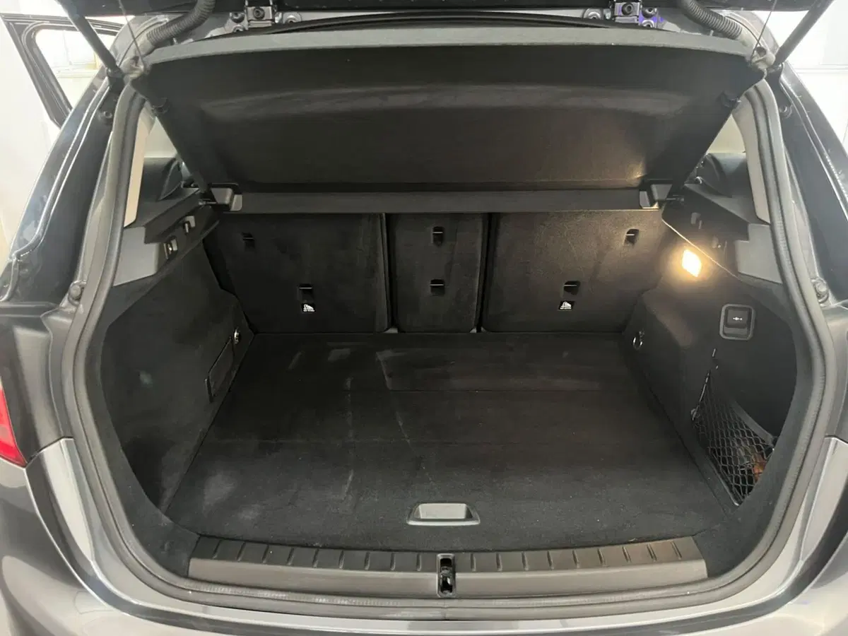 BMW Serie 2 Active Tourer usata a Lucca (13)