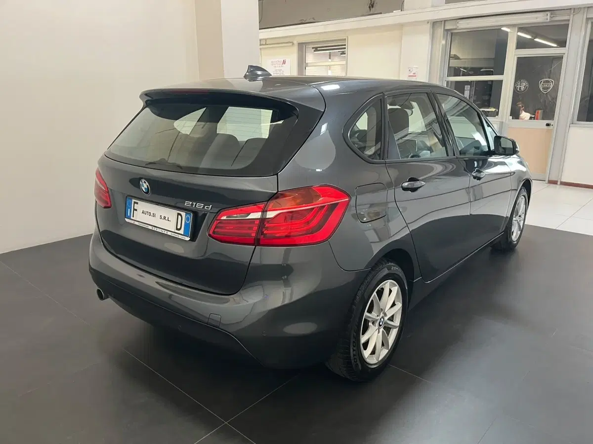BMW Serie 2 Active Tourer usata a Lucca (4)