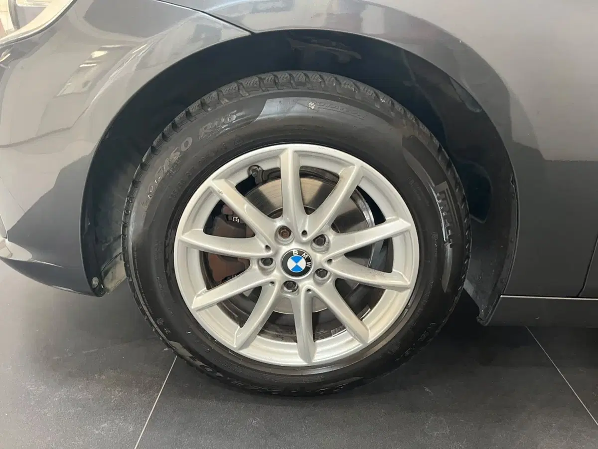 BMW Serie 2 Active Tourer usata a Lucca (7)