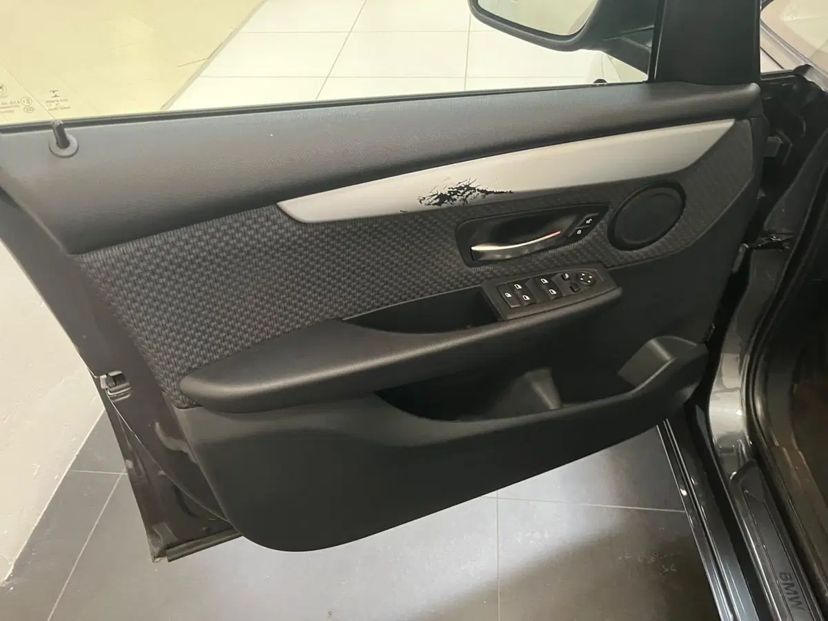BMW Serie 2 Active Tourer usata a Lucca (8)