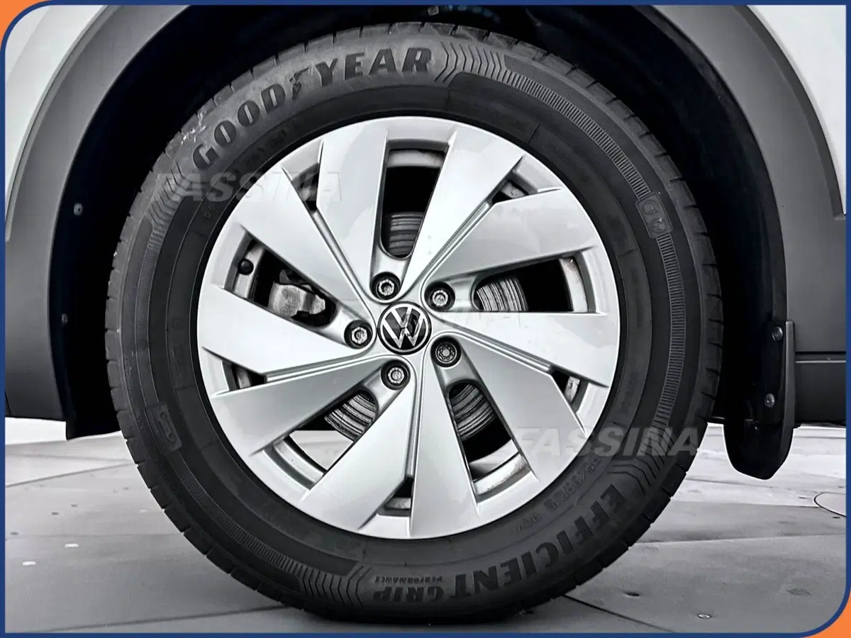 Volkswagen T-Cross usata a Milano (7)