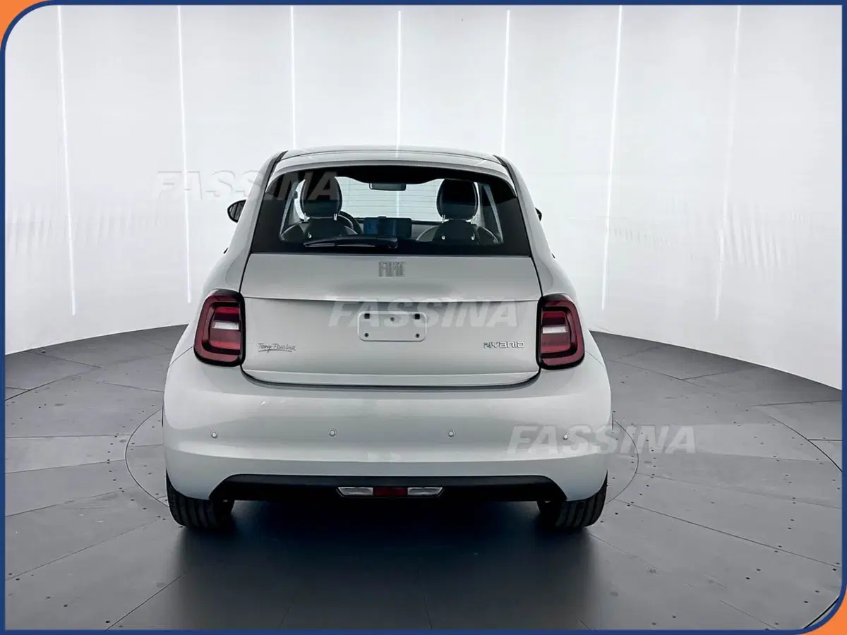 Fiat 500 nuova a Milano (5)