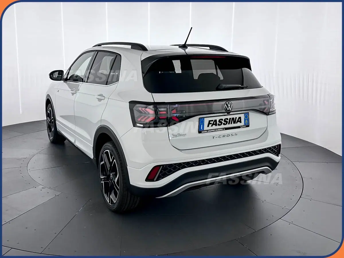 Volkswagen T-Cross nuova a Milano (4)