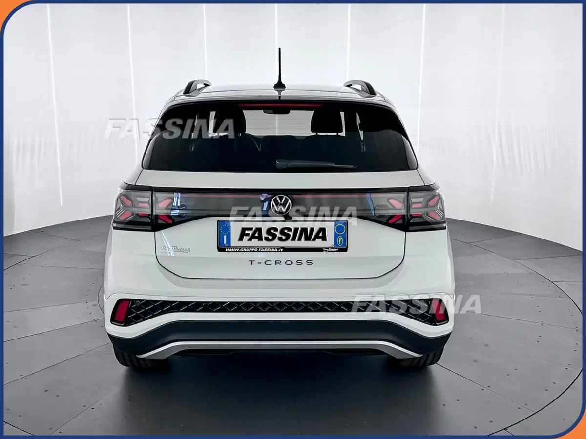 Volkswagen T-Cross nuova a Milano (5)