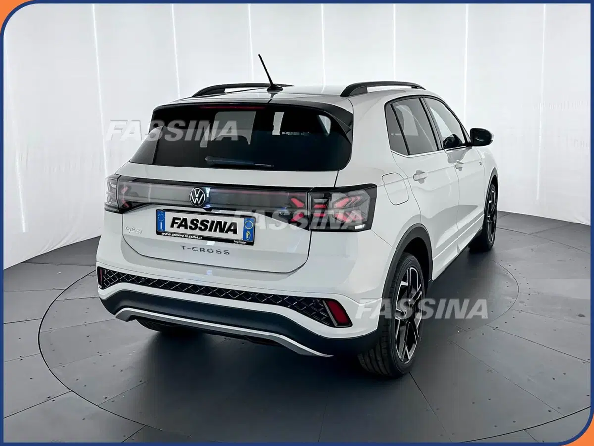 Volkswagen T-Cross nuova a Milano (6)